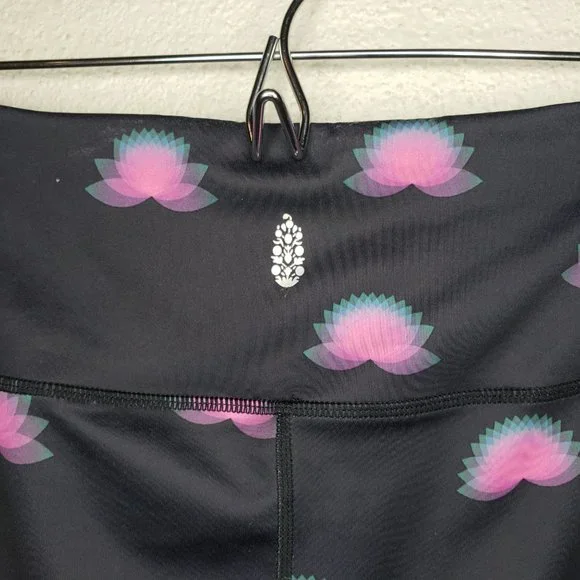 Free People Movement Women's Lotus Print High-Rise Leggings Sz M (1137) - Picture 3 of 4